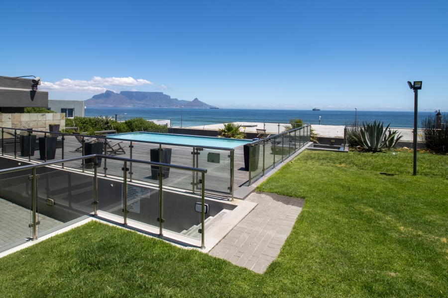 1 Bedroom Property for Sale in Bloubergstrand Western Cape